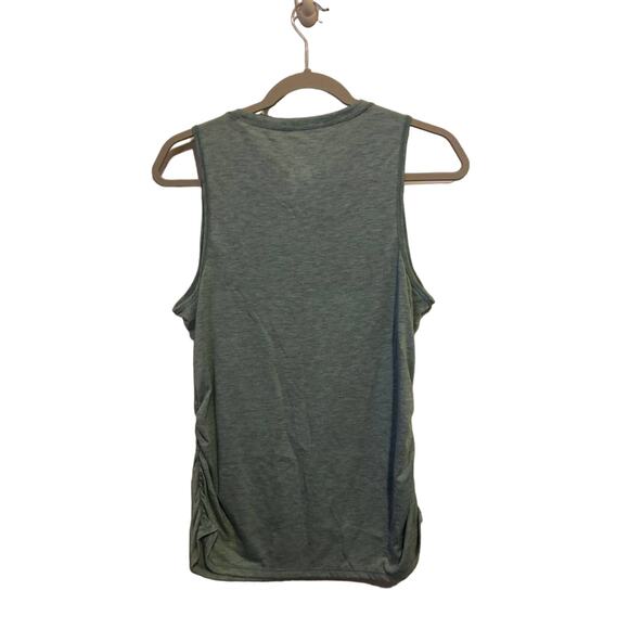 Athletic tank top size M lot of 2 - Picture 2 of 8